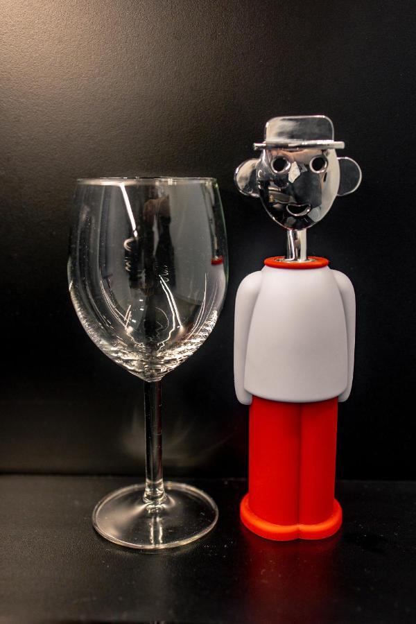 Aparthotel Triple A @ Trendy Psiri - Art & Nightlife Atene Esterno foto