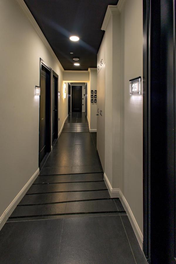 Aparthotel Triple A @ Trendy Psiri - Art & Nightlife Atene Esterno foto