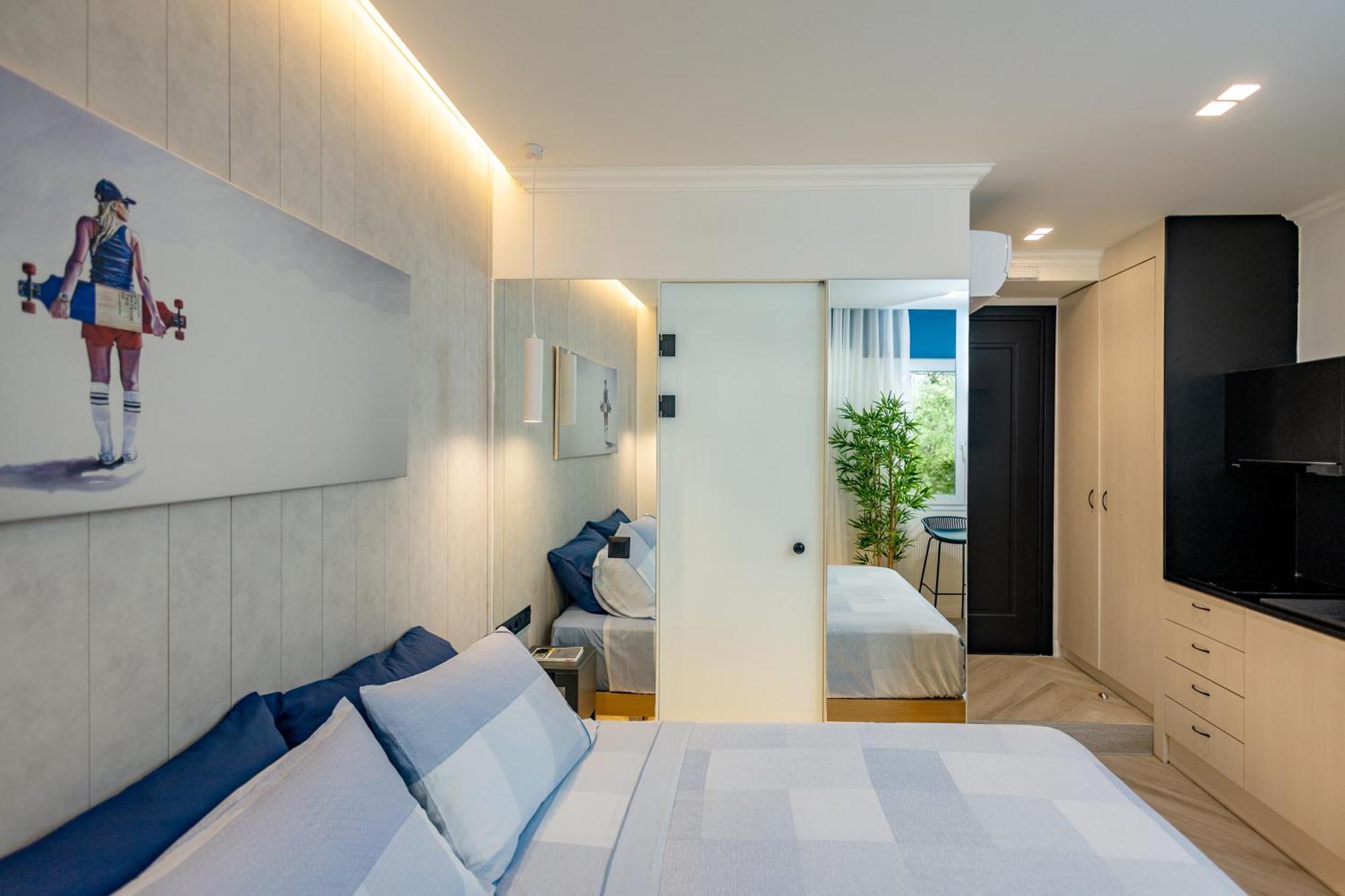 Aparthotel Triple A @ Trendy Psiri - Art & Nightlife Atene Esterno foto