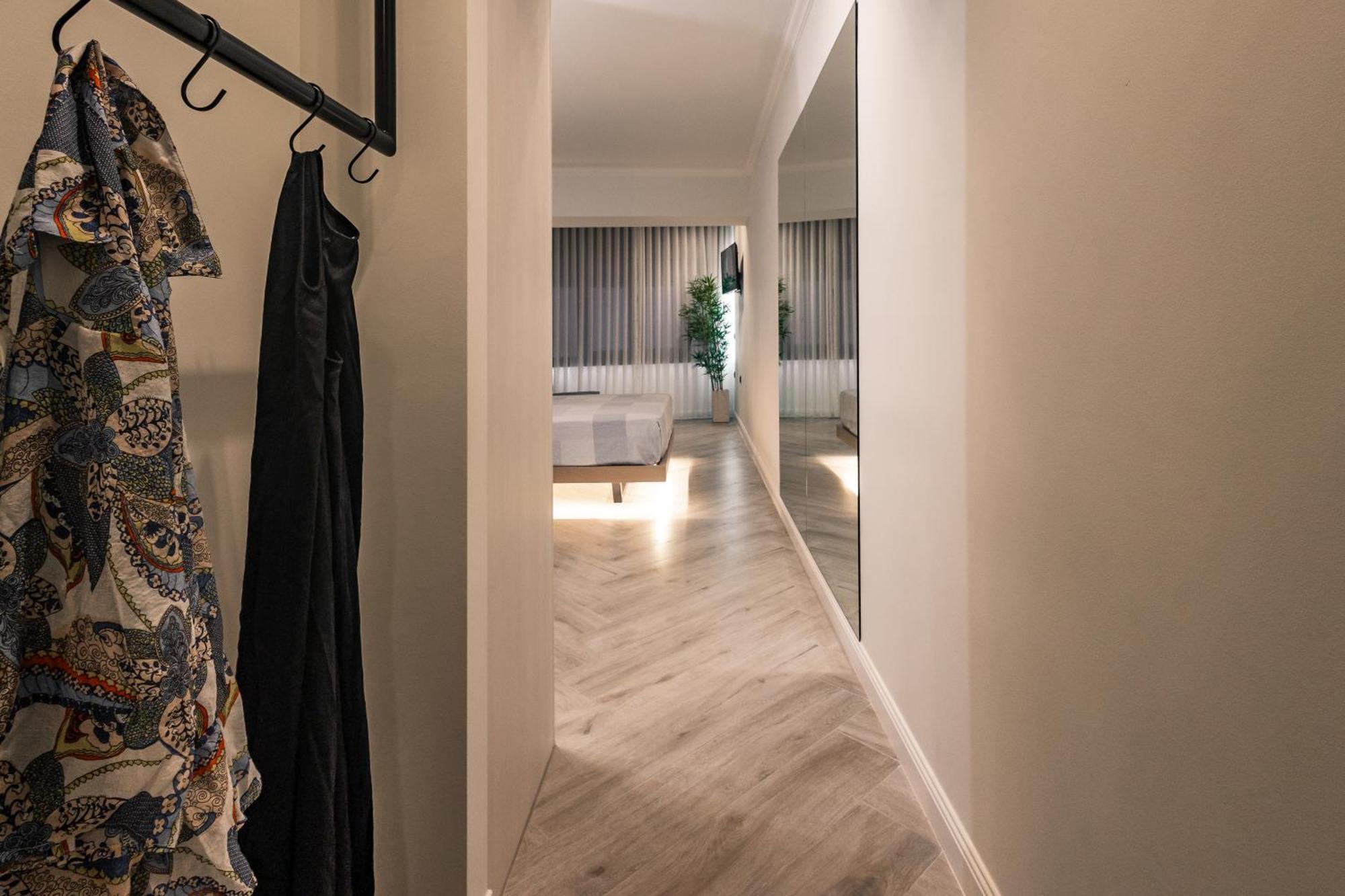 Aparthotel Triple A @ Trendy Psiri - Art & Nightlife Atene Esterno foto
