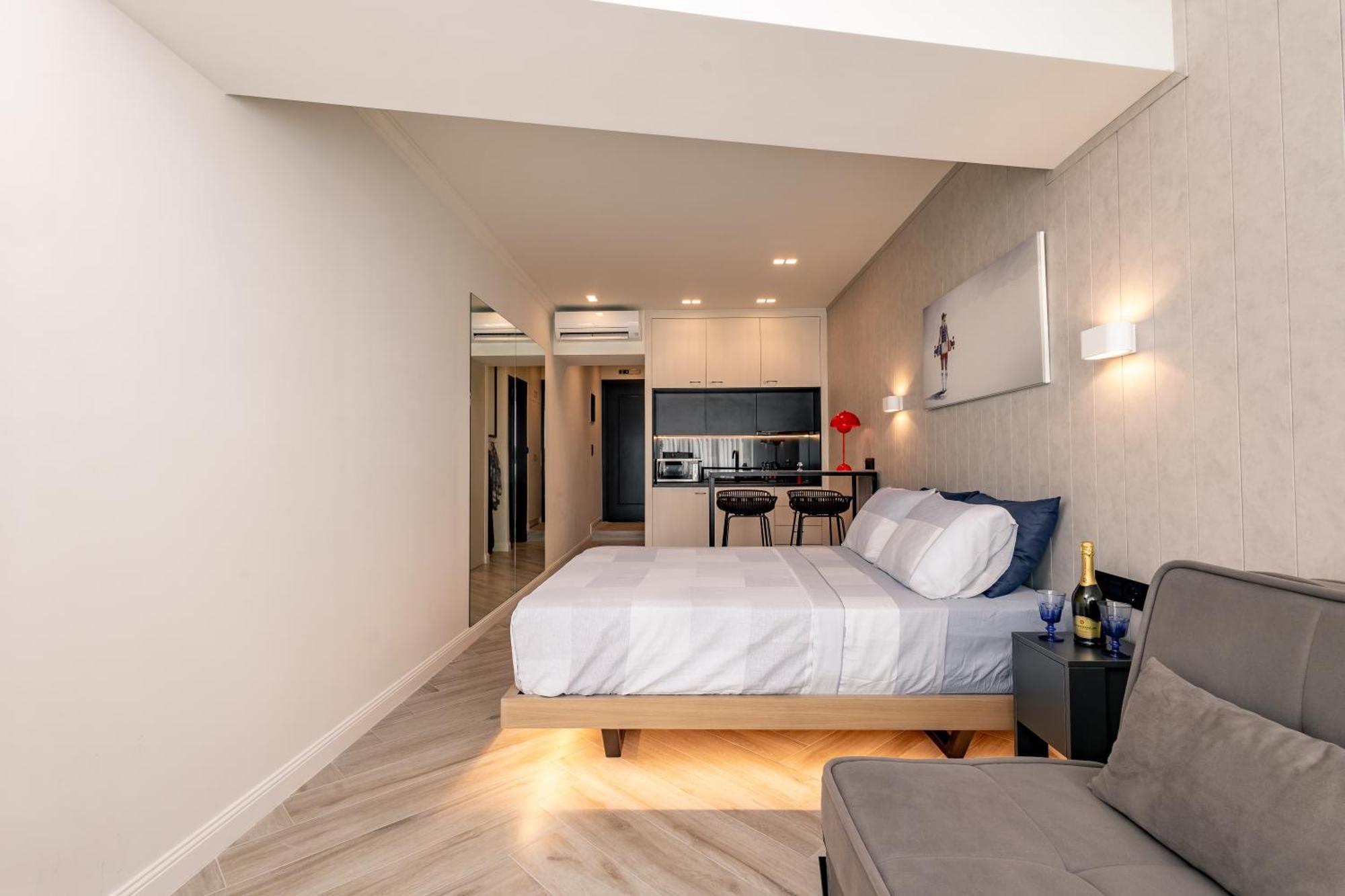Aparthotel Triple A @ Trendy Psiri - Art & Nightlife Atene Esterno foto