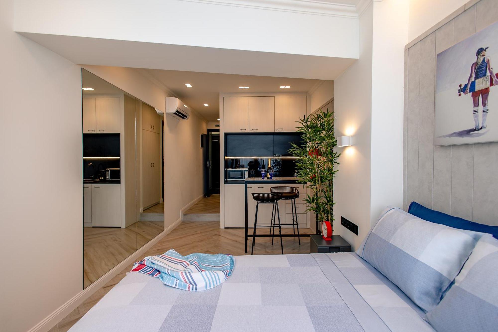 Aparthotel Triple A @ Trendy Psiri - Art & Nightlife Atene Esterno foto